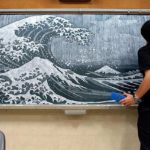 Un ‘instit’ japonais accueille ses élèves avec des tableaux incroyables