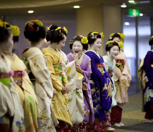 Comment devenir Maiko, puis Geiko, étape par étape