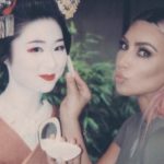 Lingerie « Kimono » : un scandale international signé Kim Kardashian