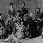 JImperialFamilyMeiji1880HultonGetty-2000×1503–57a9cc023df78cf459fdc171