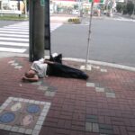 Drunk-Japanese-Salarymen-Failed-at-Getting-Home-0020