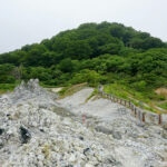 6-2560px-Mount_Osore_-_Mutsu,_Aomori_-_DSC00427