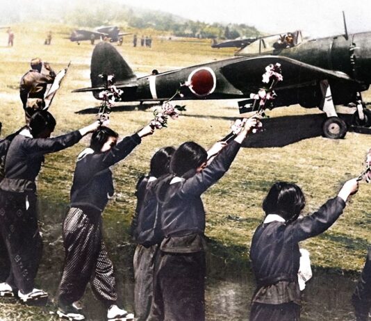 355 photos rares de la Seconde Guerre colorisées avec l’IA