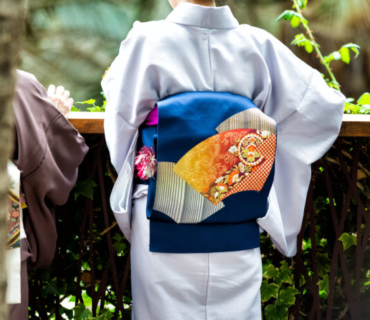 13 infos sur l’obi, cette ceinture qui orne les kimonos 13 infos sur l'obi, cette ceinture qui orne les kimonos
