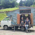 Ce couple est parti a la rencontre des Japonais “libres”