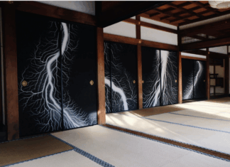 Le temple comme galerie : quand le sacré expose de l’art contemporain