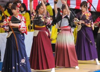 Le Hakama : du champ de bataille au défilé de mode