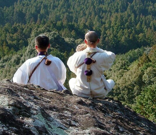 De la montagne à la fiction : l’ascèse, une clé de la culture japonaise
